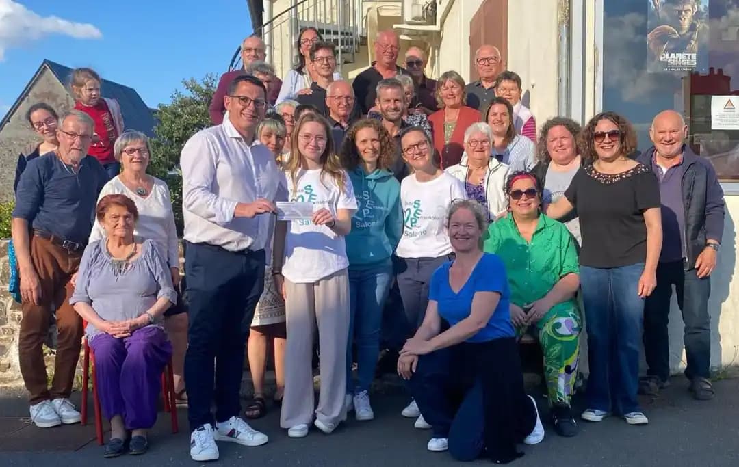 Photo de groupe des membres de l'association